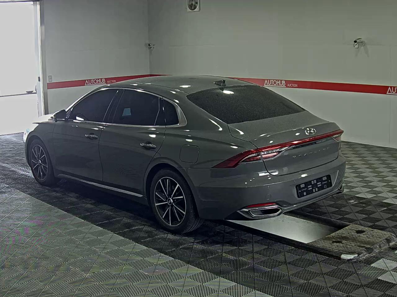 ازيرا — صورة 6