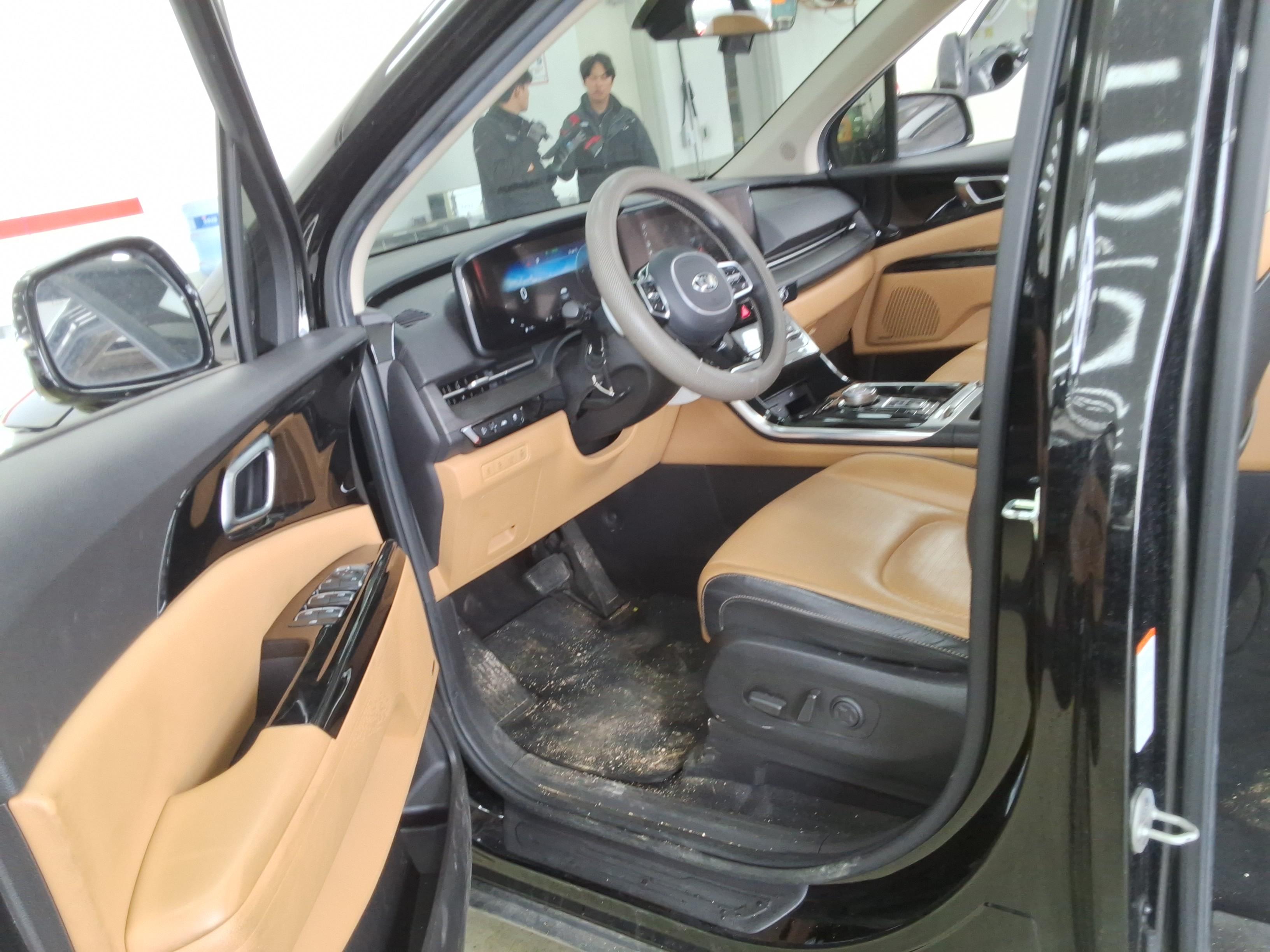 كارنيفال — صورة 4