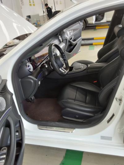 E-Class — صورة 1