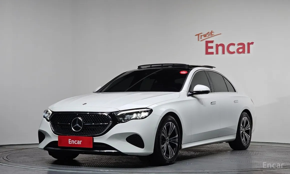 E-CLASS — صورة 1