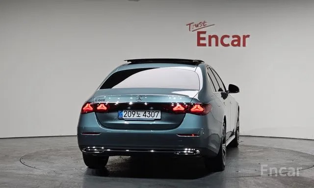 E-CLASS — صورة 4