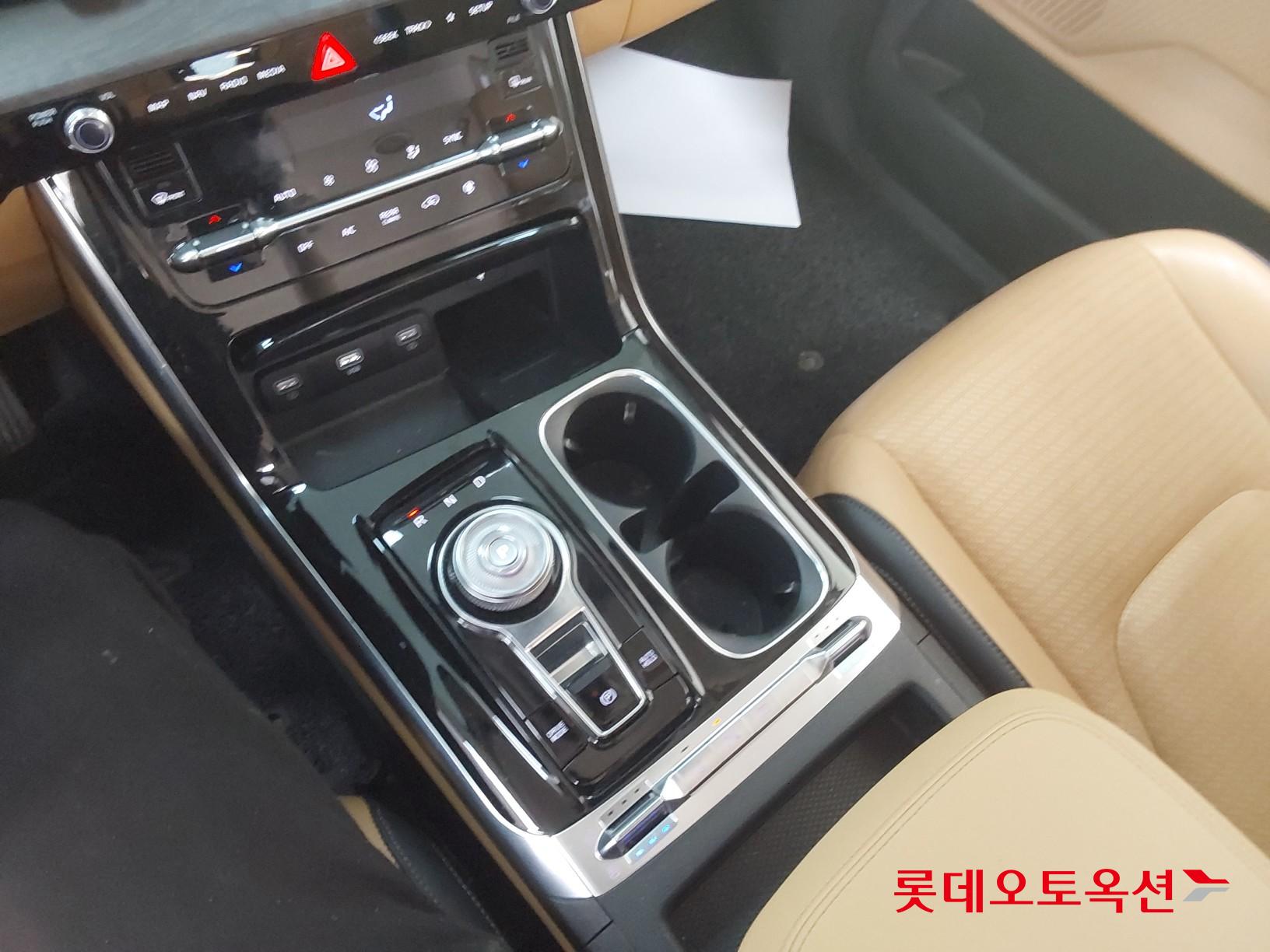 كارنيفال — صورة 6